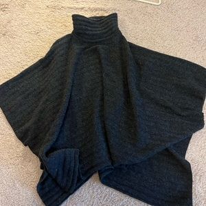 Super soft and comfy blanket poncho.